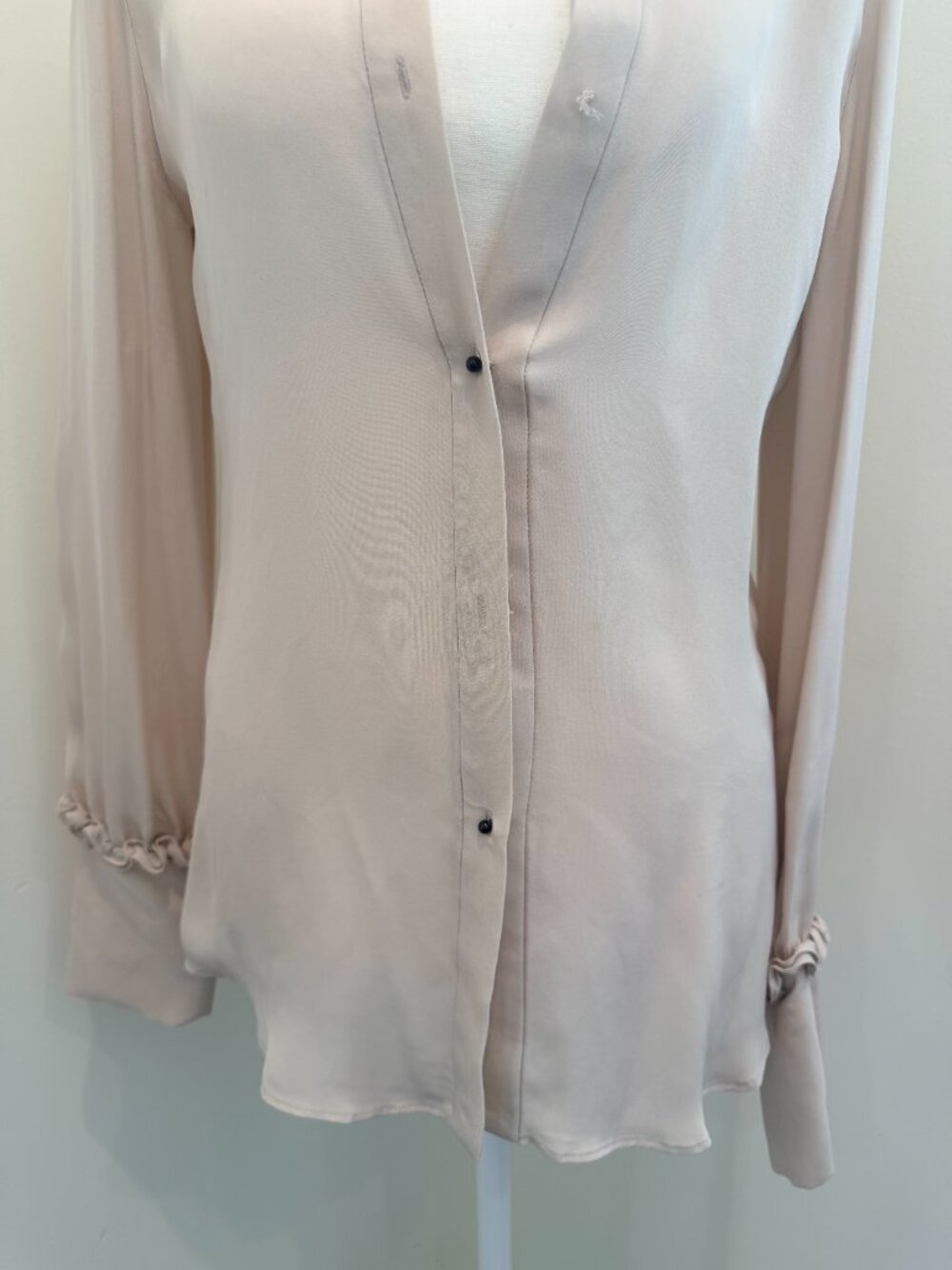 Nili Lotan "Lily" Ruffle Silk Blouse – 100% Silk Pale Pink / Blush Size XS - Picture 3 of 10